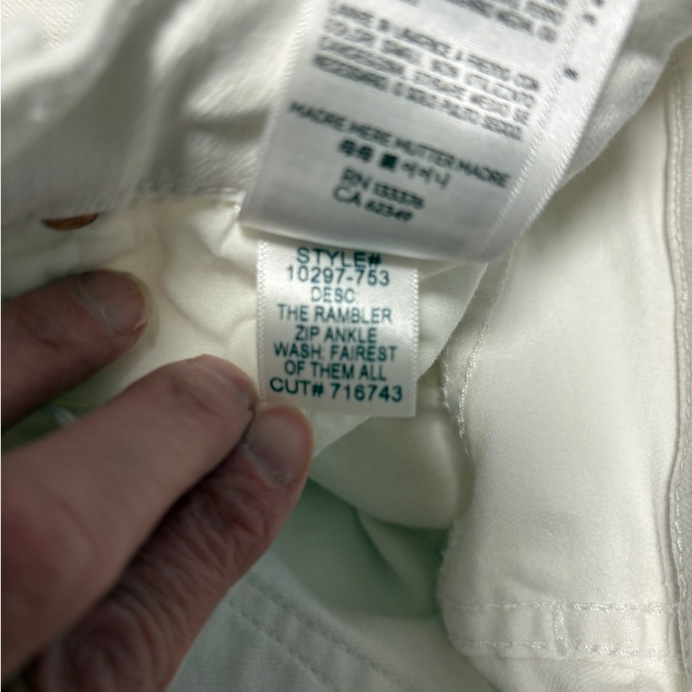 MOTHER The Rambler Zip Ankle Jeans, The Fairest of Them All size 32— White - Picture 7 of 11